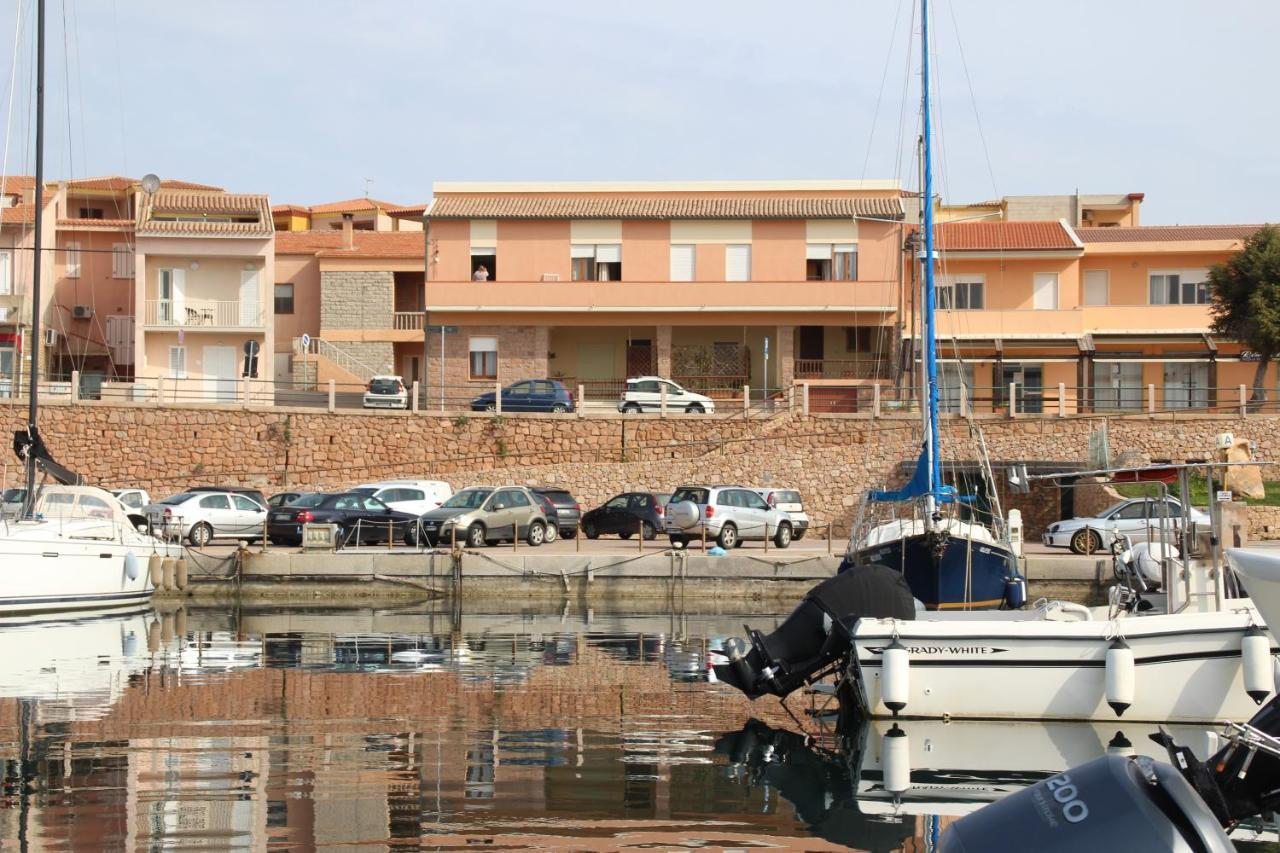 דירות איזולה רוסה Borgo Spiaggia Vista Mare מראה חיצוני תמונה