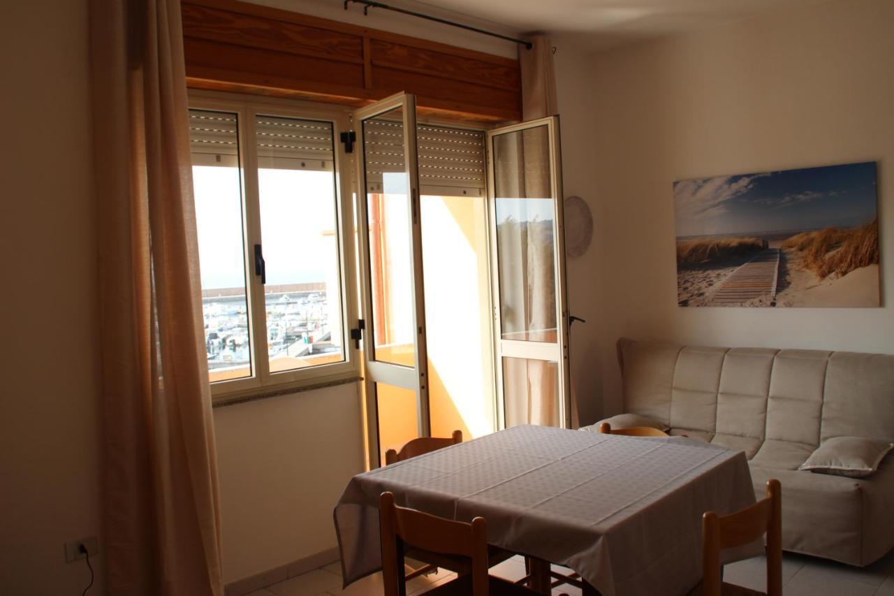 איזולה רוסה Borgo Spiaggia Vista Mare מראה חיצוני תמונה
