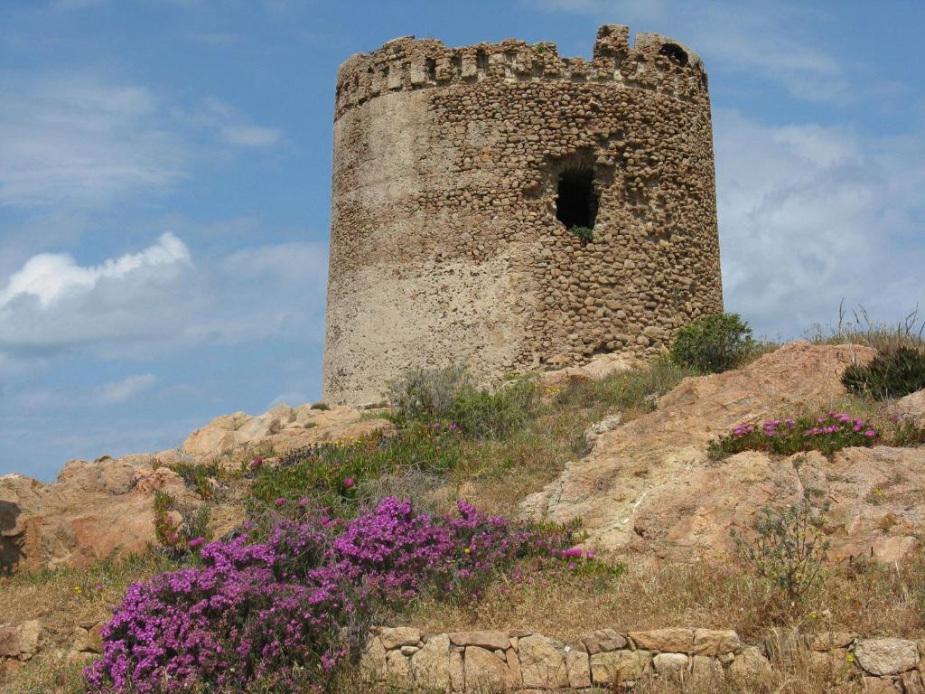 דירות איזולה רוסה Borgo Spiaggia Vista Mare מראה חיצוני תמונה