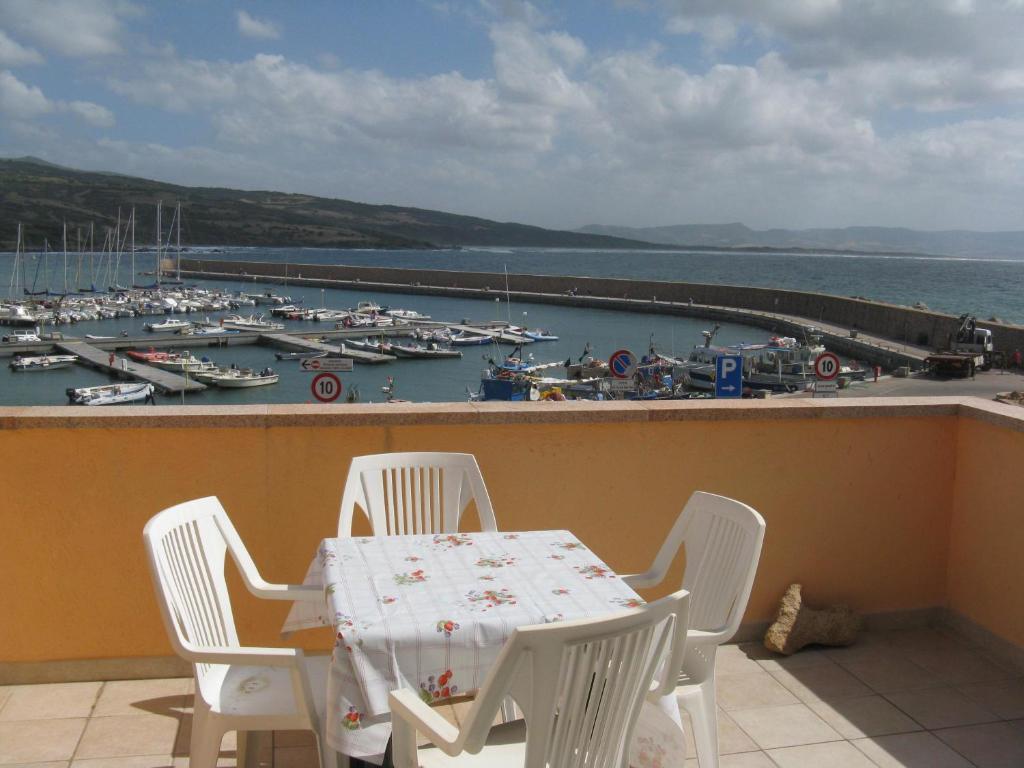 איזולה רוסה Borgo Spiaggia Vista Mare מראה חיצוני תמונה