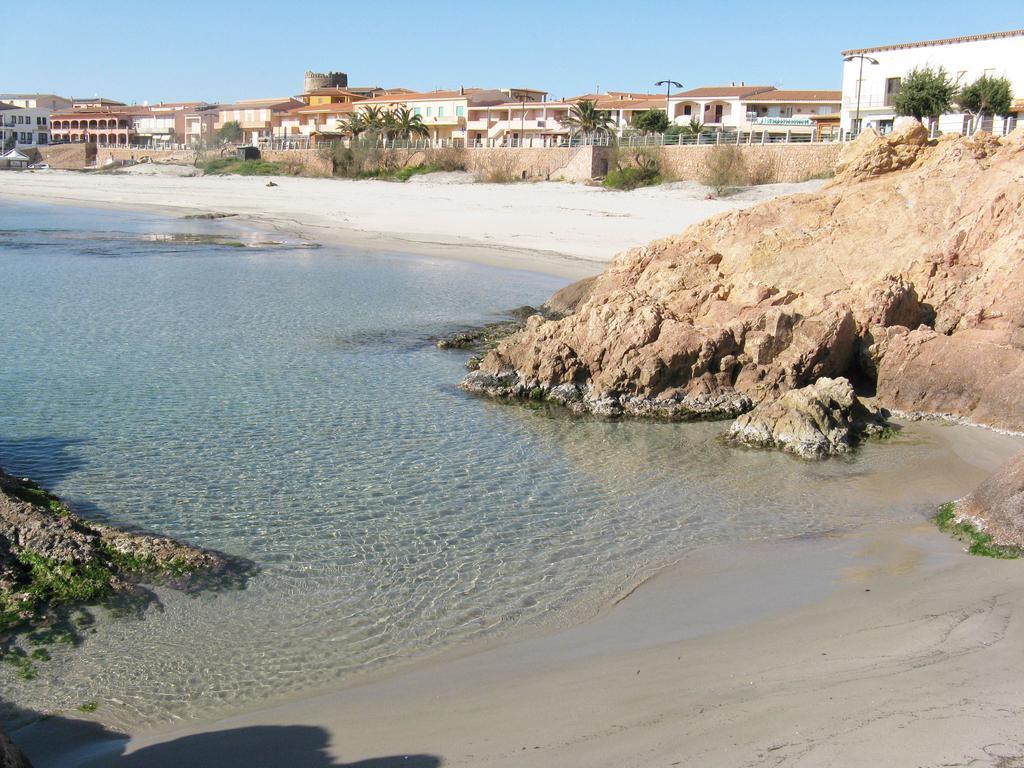 דירות איזולה רוסה Borgo Spiaggia Vista Mare מראה חיצוני תמונה