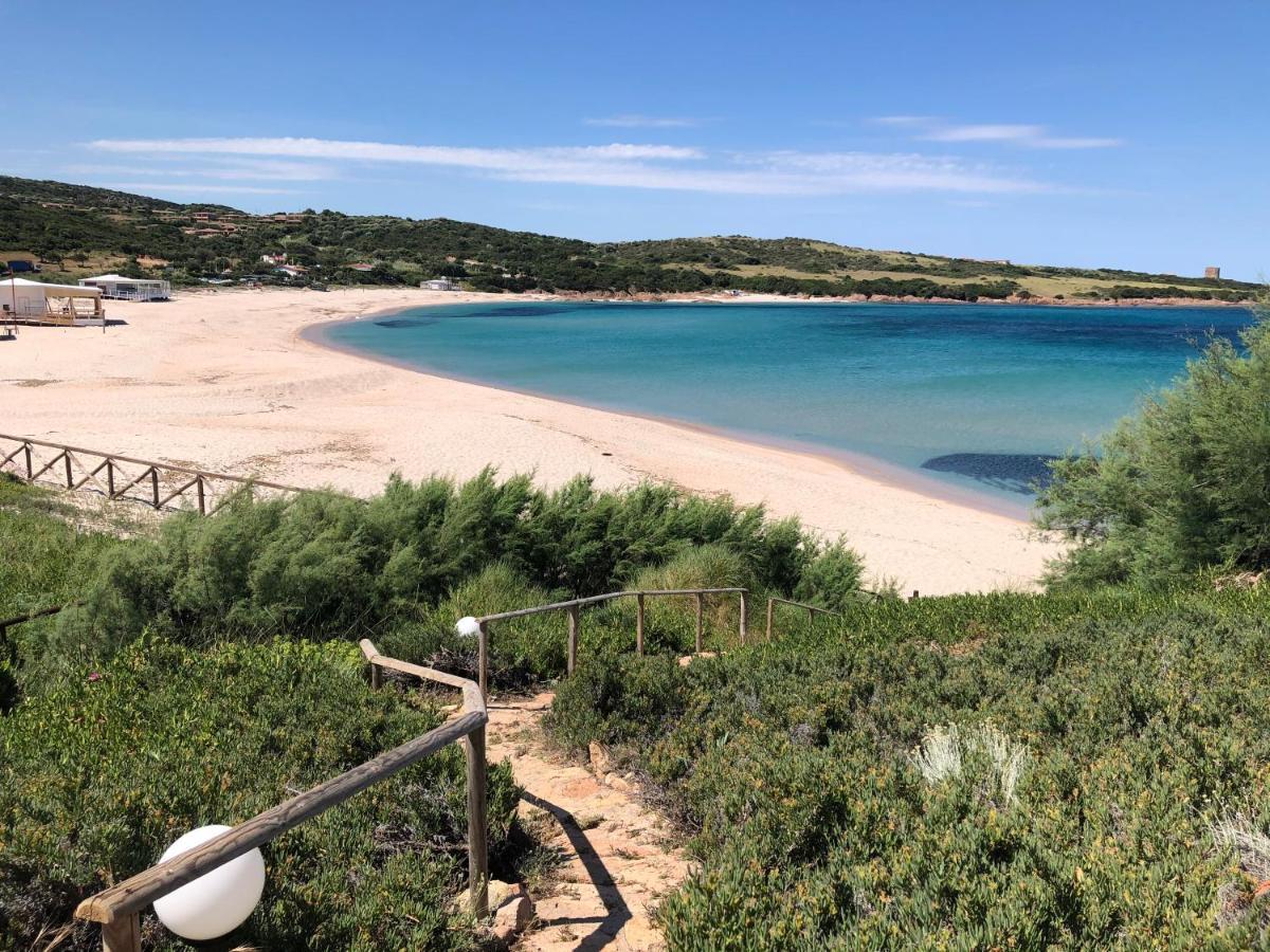 דירות איזולה רוסה Borgo Spiaggia Vista Mare מראה חיצוני תמונה